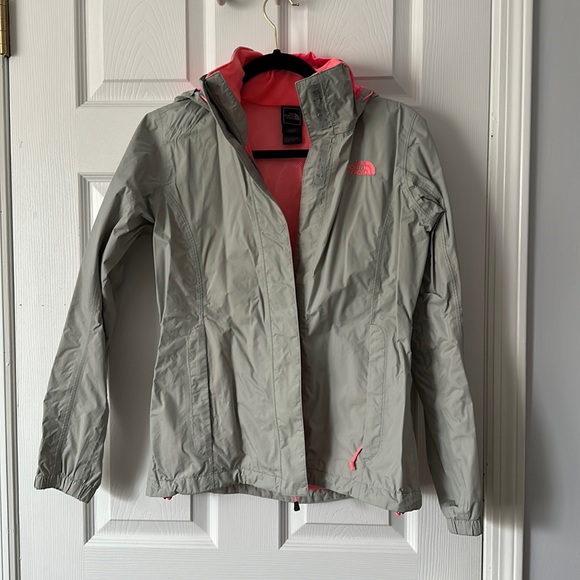 Northface raincoat - Picture 1 of 2